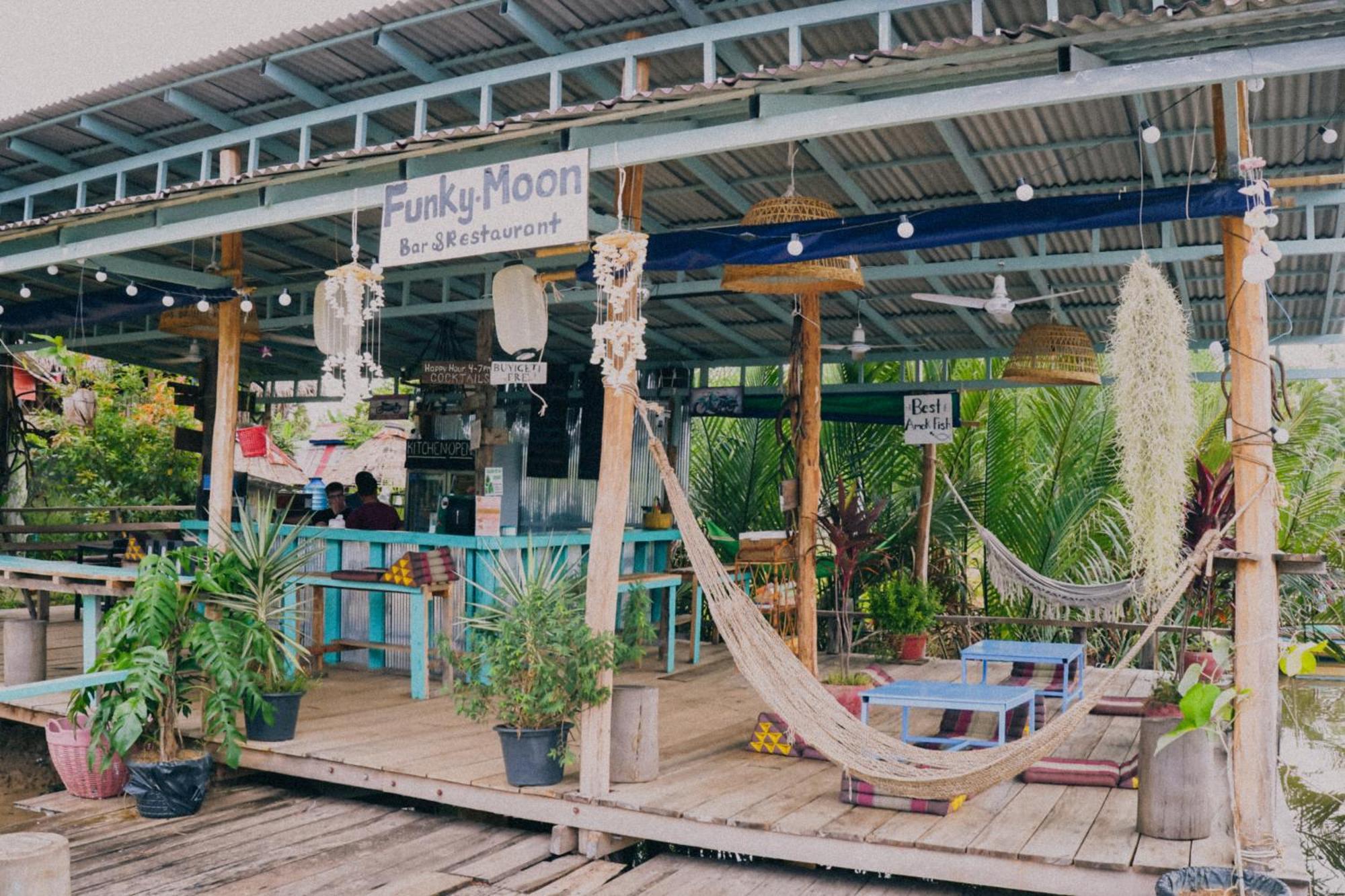 Funky Moon Kampot Hostel Luaran gambar