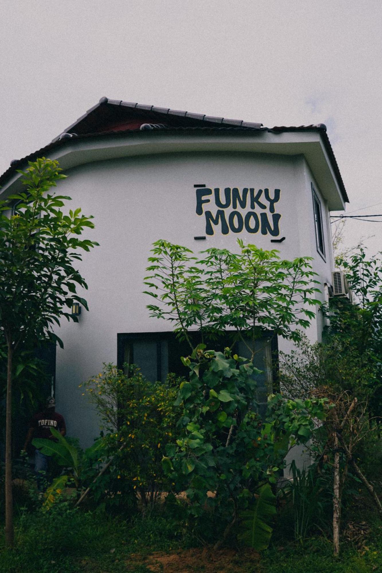 Funky Moon Kampot Hostel Luaran gambar